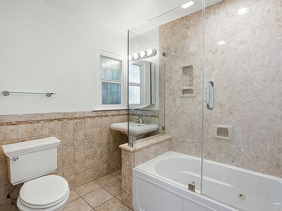5th image of 1733 Benedict Dr