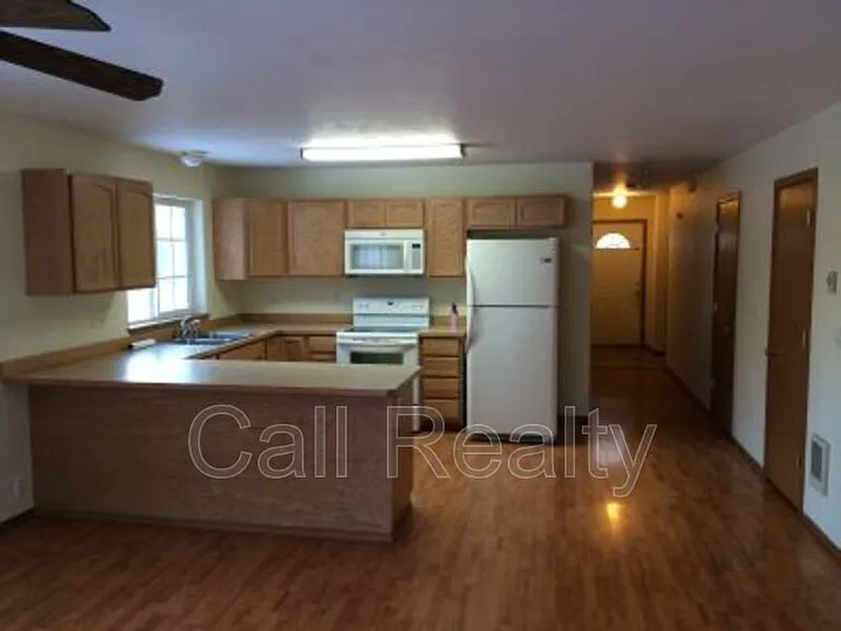 732 S Altamont St — Photo 4