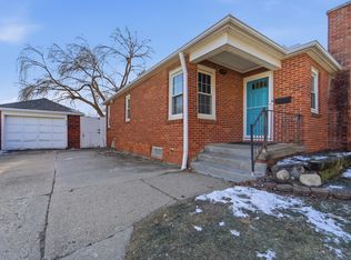 806 Murray Dr, Ames, IA 50010