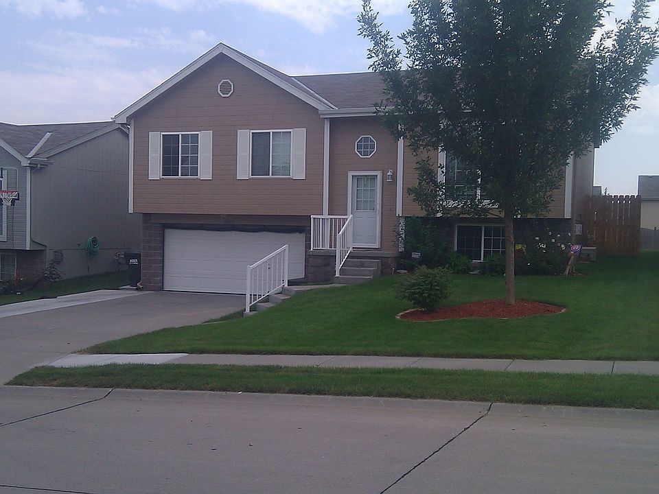 Well kept Landscaping