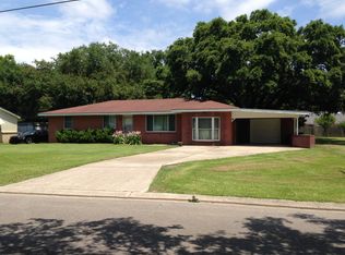 57960 Joseph St, Plaquemine, LA 70764