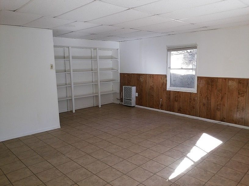 1st image of 539 Cloverleaf Dr APT B