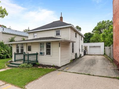 115 W Main St, Weyauwega, WI, 54983