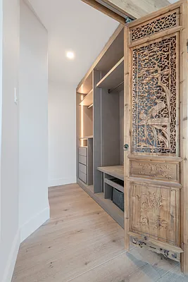 Rented by Douglas Elliman | media 22