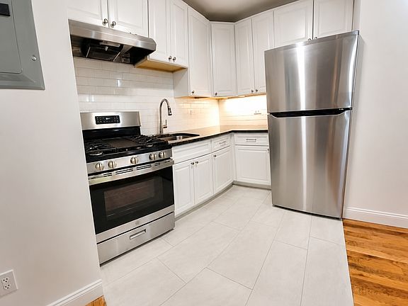 2nd image of 143-51 Roosevelt Ave #1A