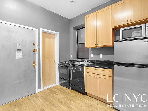 4th image of 297 W 112th St #2C
