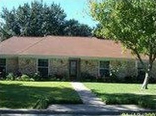 1802 Laurel Oaks Dr, Richmond, TX 77469