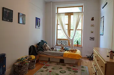 Rented by Alexandra Ferguson, LREB