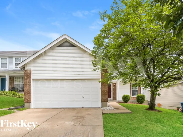 12880 High Crest St, Florissant, MO 63033