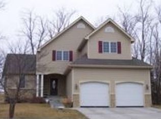 448 Warner Park Rd, Manhattan, KS 66503