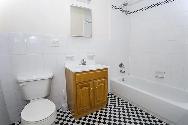 Rented by Level Group | media 38