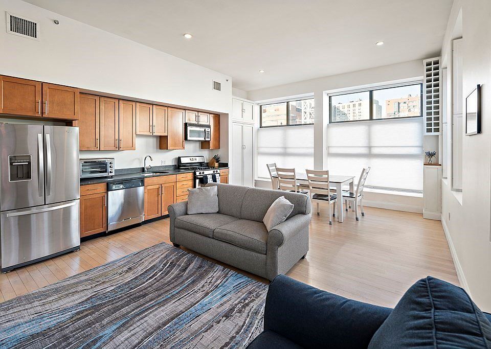 1st image of 1 Garden St Unit 4