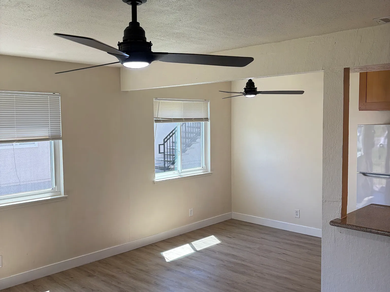2 bed, 840 sqft, $1,650 — Photo 2