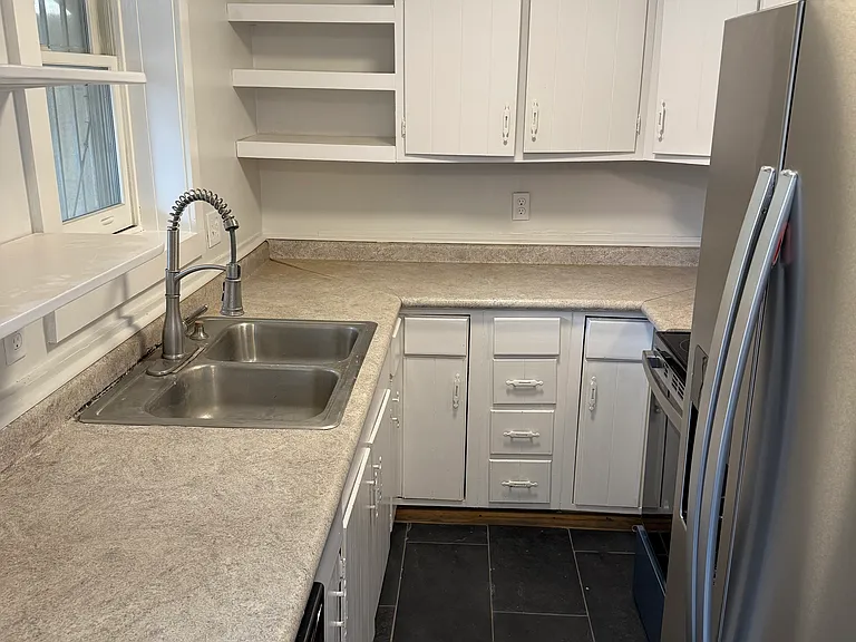 707 Barnard St #1 — Photo 12