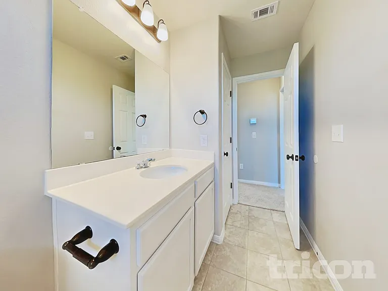 184 Vestral Rd — Photo 13