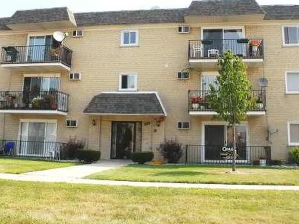 7829 Rutherford Ave APT 2SE, Burbank, IL 60459