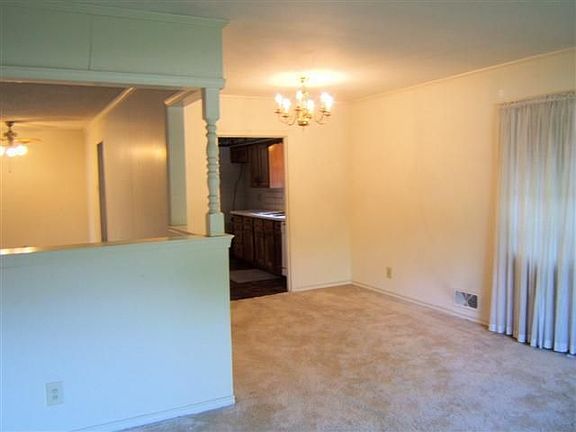 5th image of 9928 Knoll Krest Dr