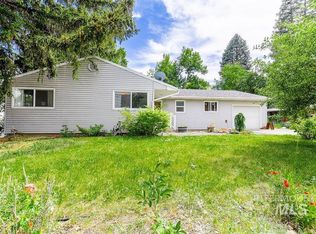 1021 E 5th St, Moscow, ID 83843