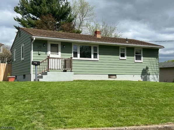 170 Carpentersville Rd, Phillipsburg Town, NJ 08865