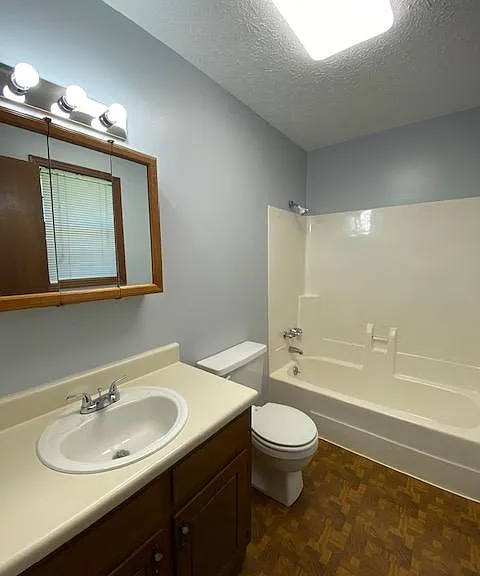 151 N Church St — Photo 5