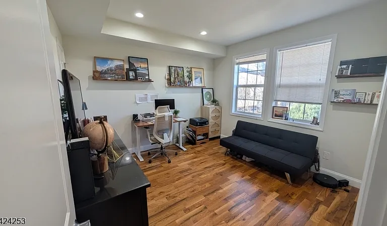 104 Broughton Ave #1B — Photo 17