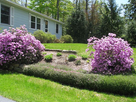 2nd image of 40 Overlook Dr