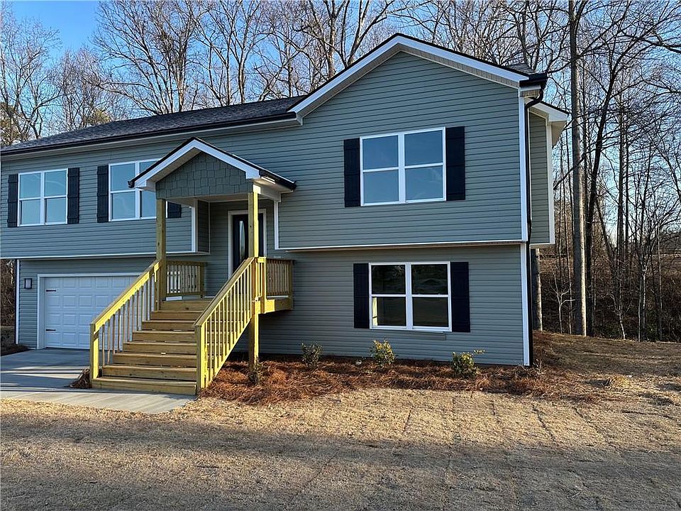 1st image of 140 Highland Pointe Dr
