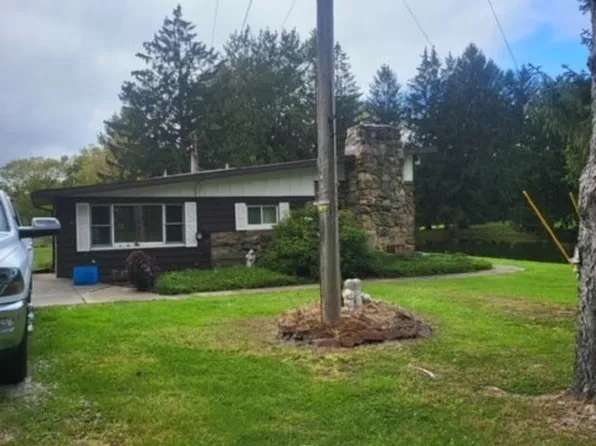 3819 E Waterloo Rd, Atwater, OH 44201