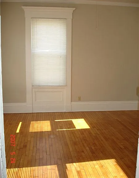 44 Chestnut St #1 — Photo 4