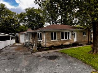 5513 Bamberrie Cross Rd, Louisville, KY 40214