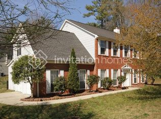 1851 Stone Forest Dr, Lawrenceville, GA 30043