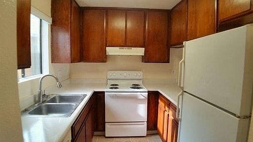 1st image of 4332 Parks Ave