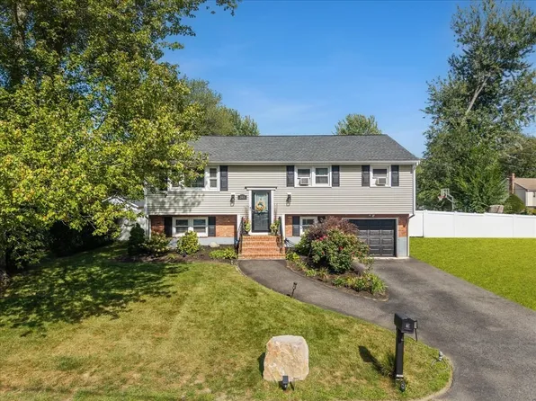 140 Tosca Dr, Brockton, MA 02301