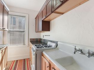 1917 Emerson Ave S #101, Minneapolis, MN 55403