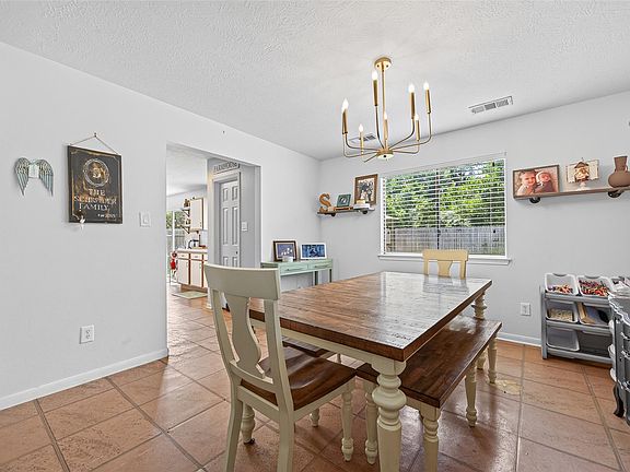 4th image of 5441 Princeton Dr