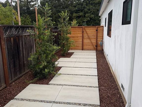 2nd image of 1438 Miramonte Ave