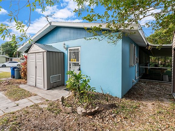 5th image of 372 Park Lane Dr