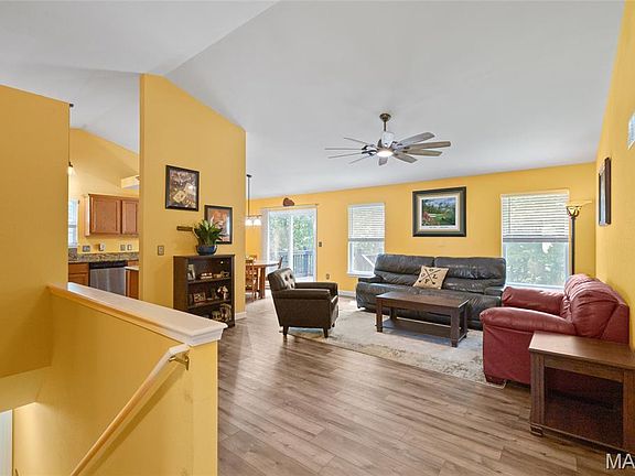 4th image of 416 Trenton Dr