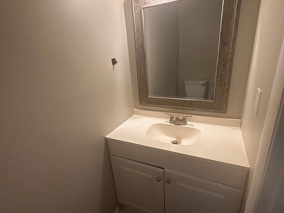 5th image of 9148 Black Heath Cir #B