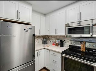 7173 Orange Dr APT 214B, Davie, FL 33314