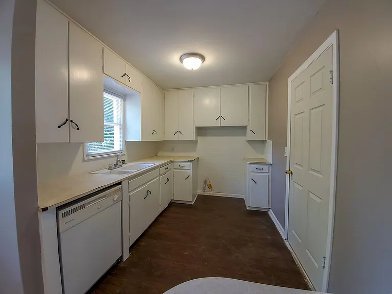 519 E Anna St — Photo 7