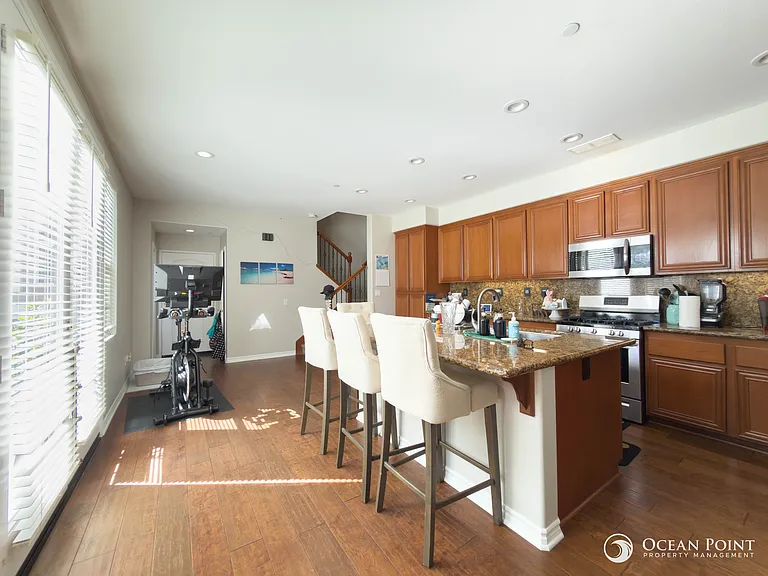 8174 Quartz St — Photo 5