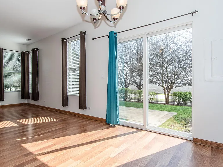 4133 Blackstone Dr — Photo 41