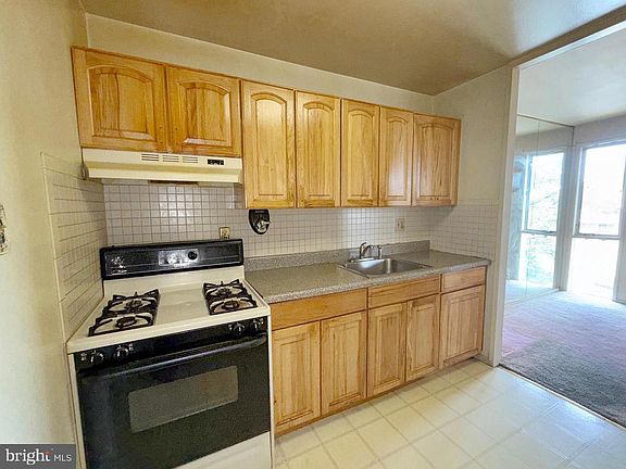 2nd image of 7326 Donnell Pl Unit D