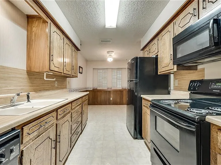 3043 Modella Ave — Photo 5
