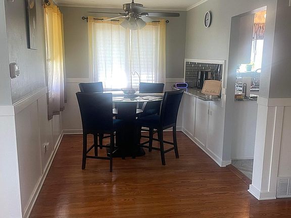 3rd image of 14224 Minerva Ave