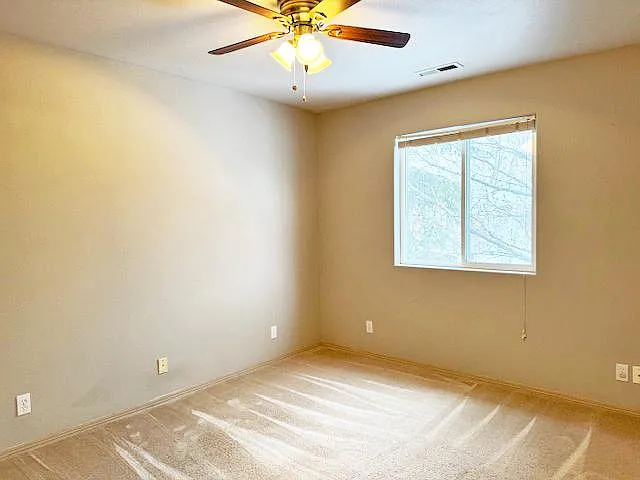 127 Sunburst Ct — Photo 13