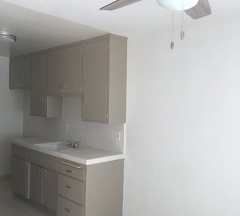 2nd image of 3714 Inglewood Blvd APT 8