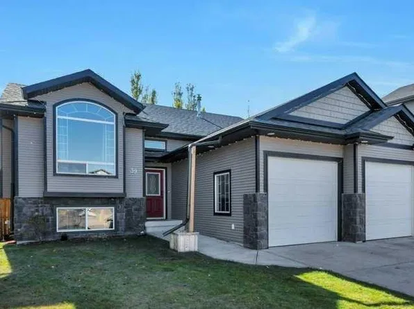 39 NE Varty Close, Red Deer, AB T4R 0G1