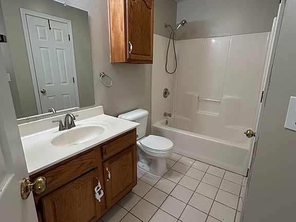 4th image of 5559-5561 E Pinehurst Ln